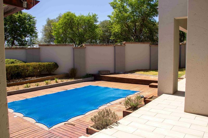 To Let 4 Bedroom Property for Rent in Copperleaf Estate Gauteng