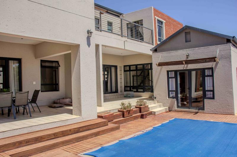 To Let 4 Bedroom Property for Rent in Copperleaf Estate Gauteng