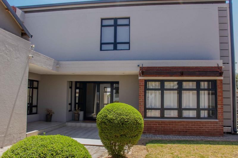 To Let 4 Bedroom Property for Rent in Copperleaf Estate Gauteng