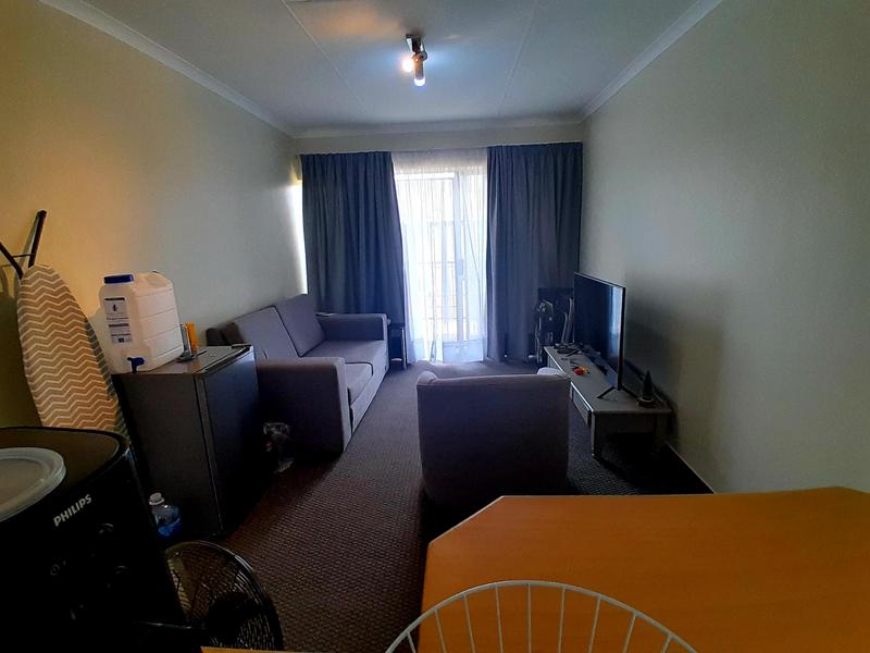 1 Bedroom Property for Sale in Hennopspark Gauteng