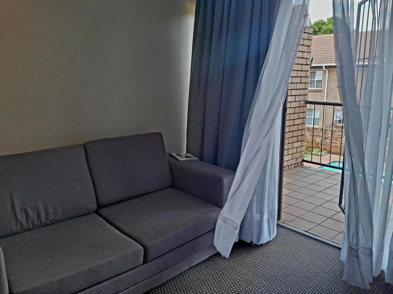 1 Bedroom Property for Sale in Hennopspark Gauteng