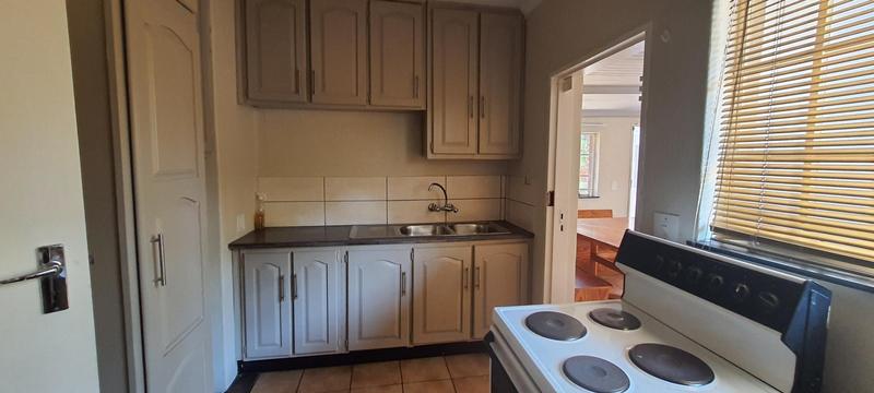 To Let 3 Bedroom Property for Rent in Faerie Glen Gauteng