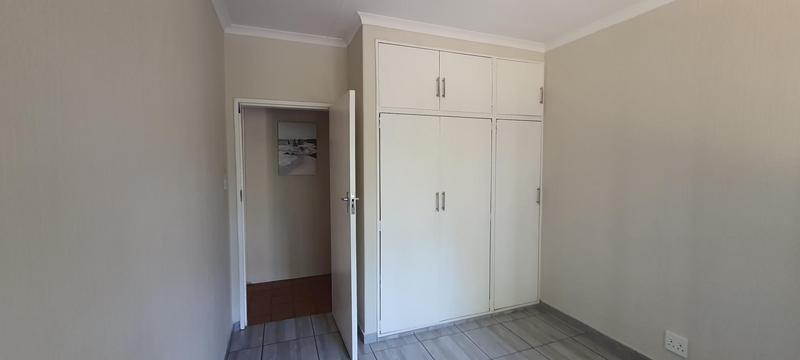 To Let 3 Bedroom Property for Rent in Faerie Glen Gauteng