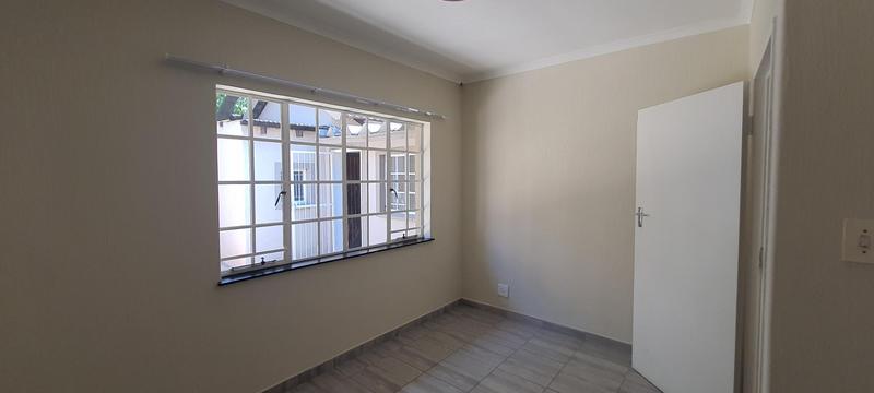 To Let 3 Bedroom Property for Rent in Faerie Glen Gauteng