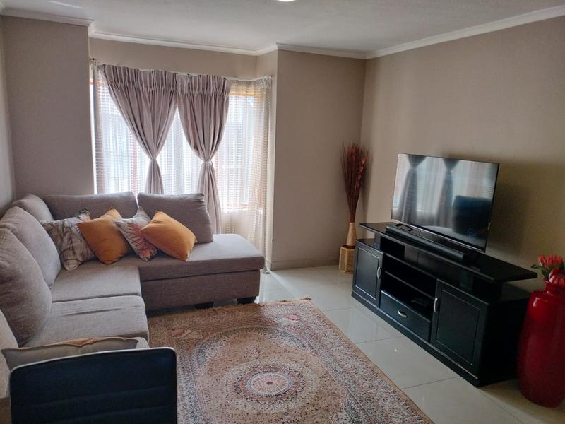 2 Bedroom Property for Sale in Montana Tuine Gauteng