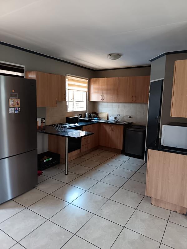 3 Bedroom Property for Sale in Andeon Gauteng