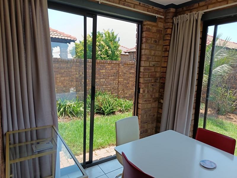 3 Bedroom Property for Sale in Andeon Gauteng