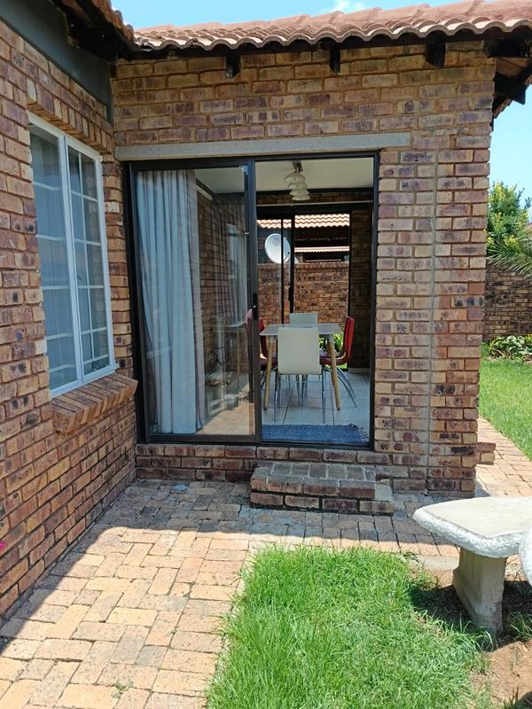 3 Bedroom Property for Sale in Andeon Gauteng