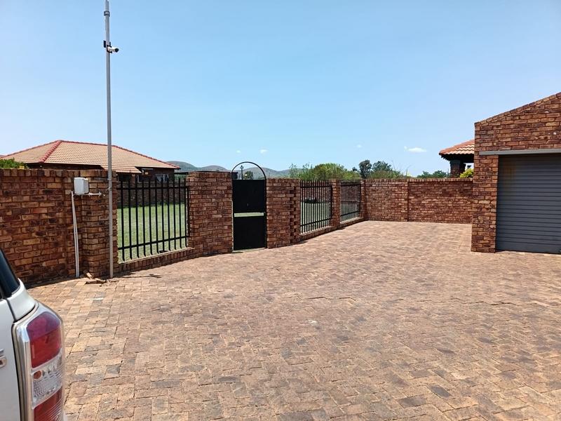 3 Bedroom Property for Sale in Andeon Gauteng