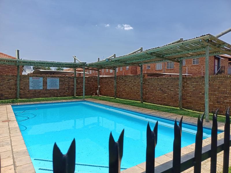 3 Bedroom Property for Sale in Andeon Gauteng