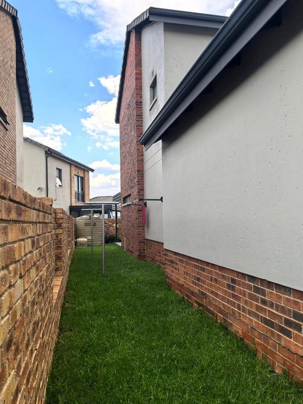 4 Bedroom Property for Sale in Lion Pride Gauteng