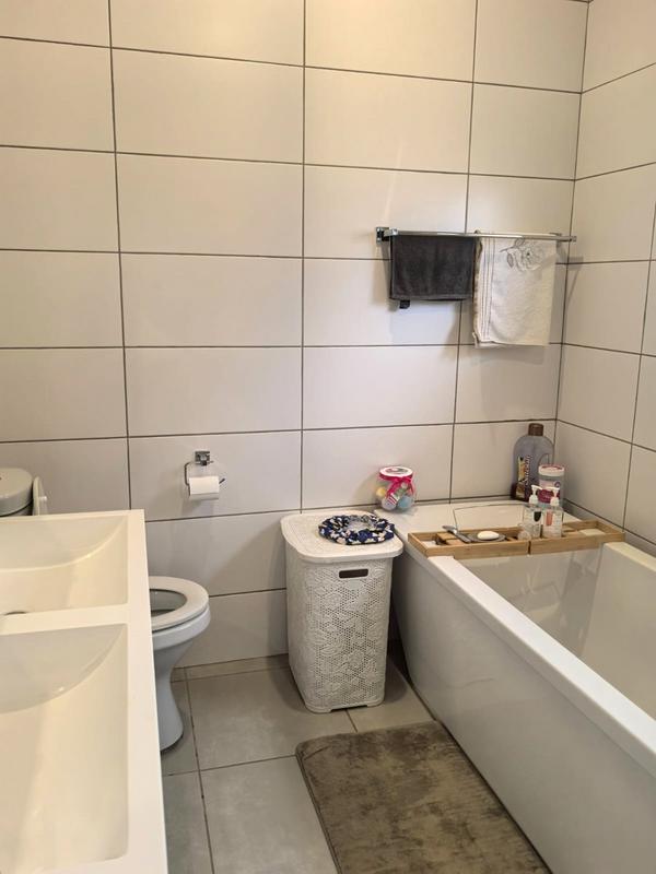 4 Bedroom Property for Sale in Lion Pride Gauteng