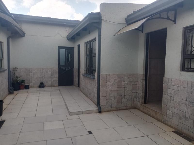 3 Bedroom Property for Sale in Palm Ridge Gauteng