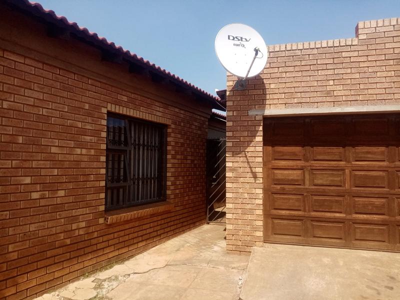 3 Bedroom Property for Sale in Siluma View Gauteng