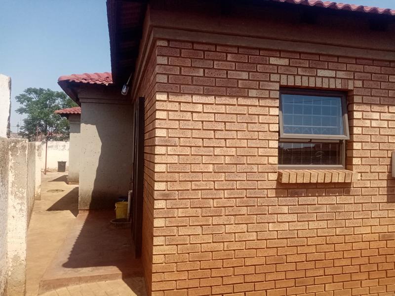 3 Bedroom Property for Sale in Siluma View Gauteng