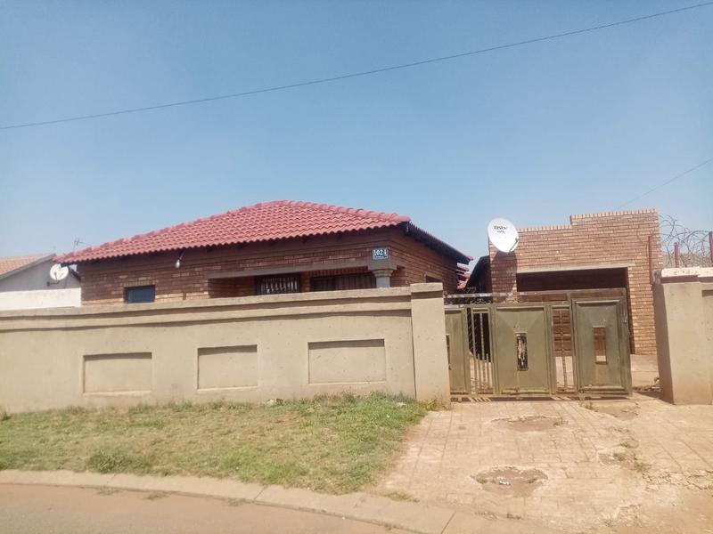 3 Bedroom Property for Sale in Siluma View Gauteng