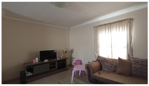 2 Bedroom Property for Sale in Olievenhoutbosch Gauteng