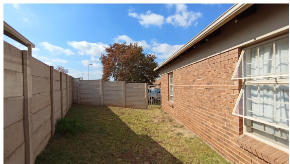 2 Bedroom Property for Sale in Olievenhoutbosch Gauteng