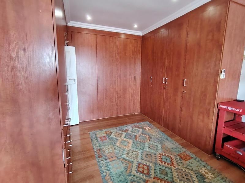 To Let 5 Bedroom Property for Rent in Wierdaglen Estate Gauteng