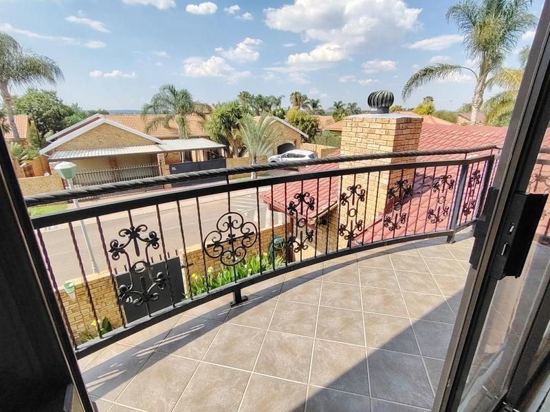 To Let 5 Bedroom Property for Rent in Wierdaglen Estate Gauteng