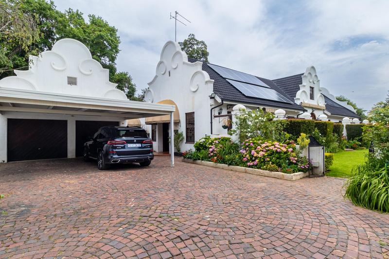 6 Bedroom Property for Sale in Bramley Gauteng