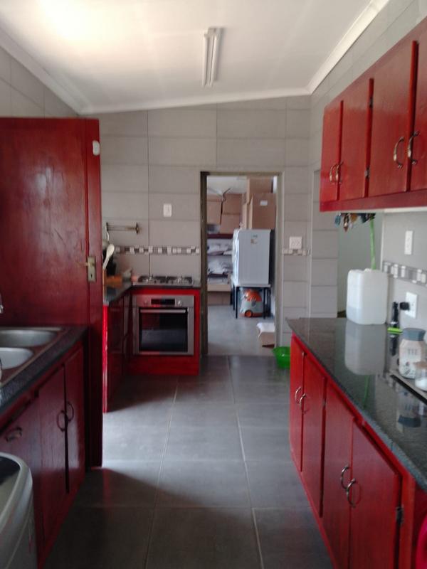 3 Bedroom Property for Sale in Geduld Gauteng