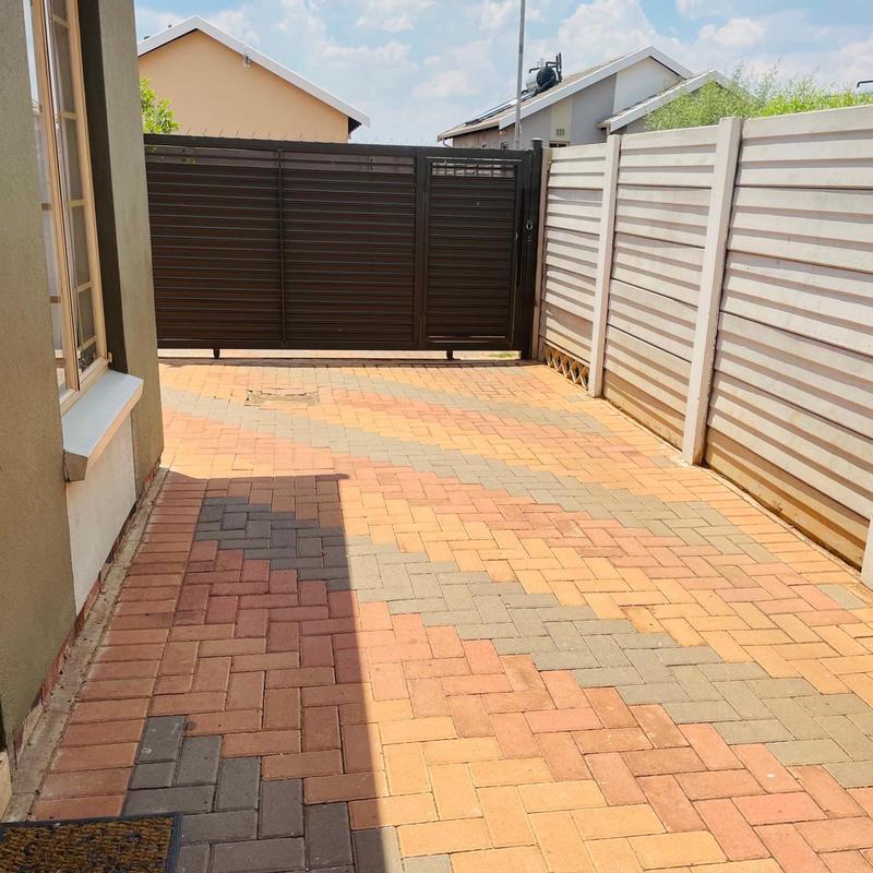 3 Bedroom Property for Sale in Sky City Gauteng