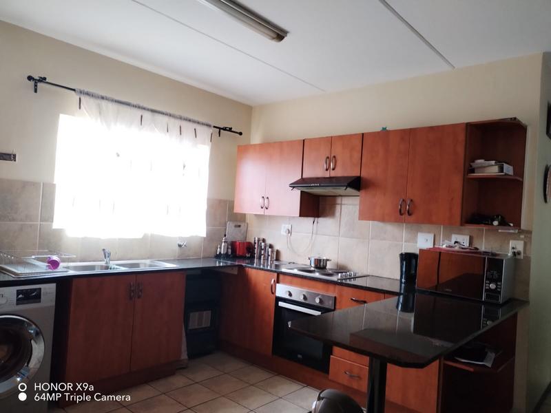 To Let 2 Bedroom Property for Rent in Bardene Gauteng