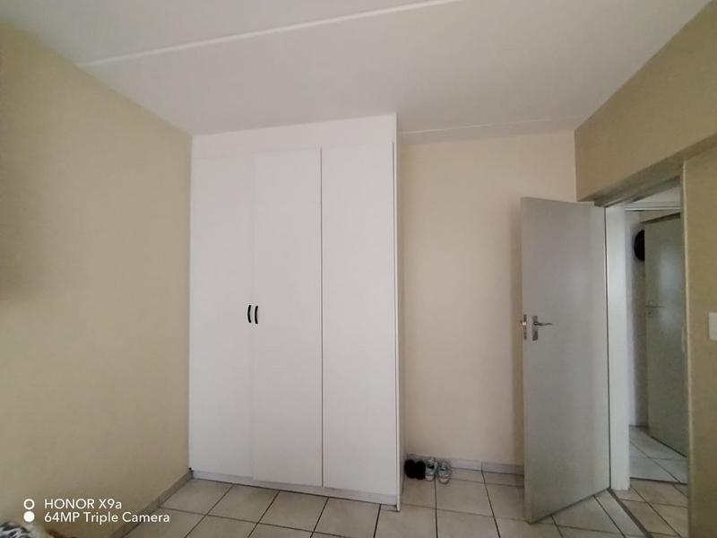 To Let 2 Bedroom Property for Rent in Bardene Gauteng