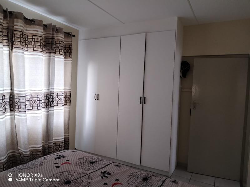 To Let 2 Bedroom Property for Rent in Bardene Gauteng