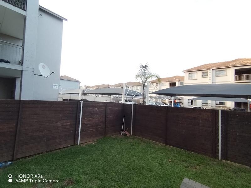 To Let 2 Bedroom Property for Rent in Bardene Gauteng