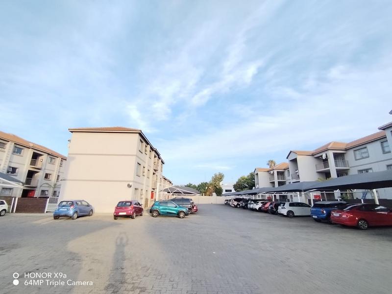 To Let 2 Bedroom Property for Rent in Bardene Gauteng