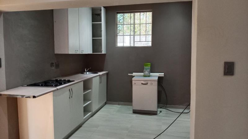 To Let 1 Bedroom Property for Rent in Observatory Gauteng