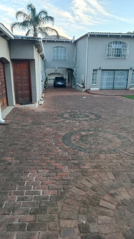 5 Bedroom Property for Sale in Observatory Gauteng