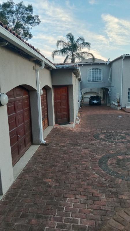 5 Bedroom Property for Sale in Observatory Gauteng