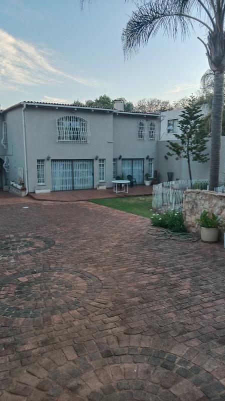 5 Bedroom Property for Sale in Observatory Gauteng