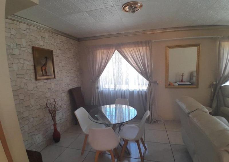 3 Bedroom Property for Sale in New Redruth Gauteng