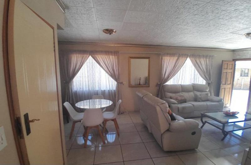 3 Bedroom Property for Sale in New Redruth Gauteng