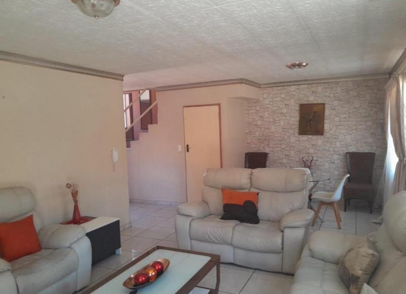 3 Bedroom Property for Sale in New Redruth Gauteng