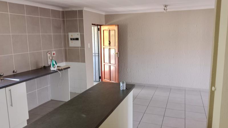 2 Bedroom Property for Sale in Douglasdale Gauteng