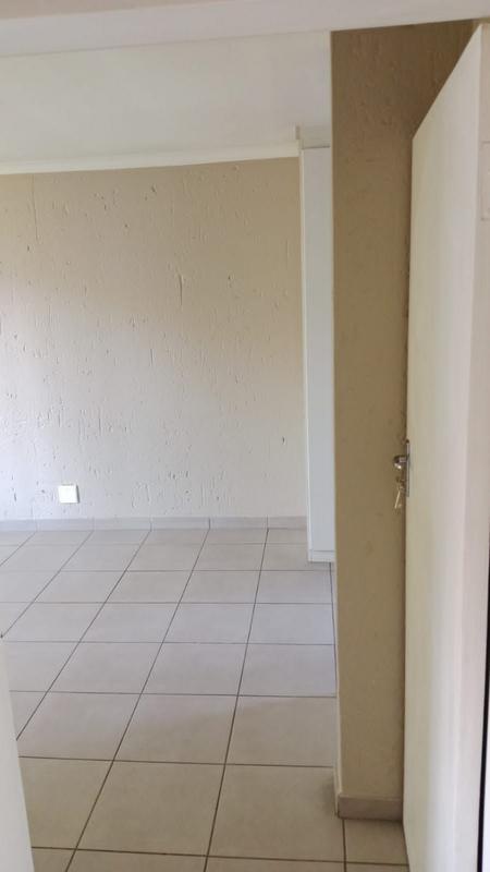 2 Bedroom Property for Sale in Douglasdale Gauteng