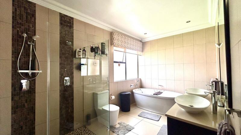 To Let 3 Bedroom Property for Rent in Bedfordview Gauteng