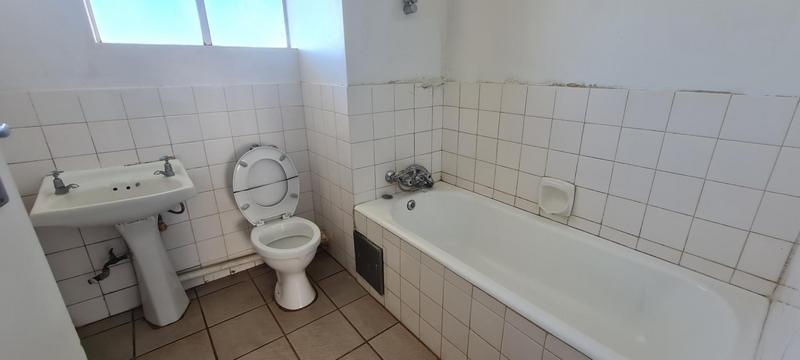 1 Bedroom Property for Sale in Bedford Gardens Gauteng