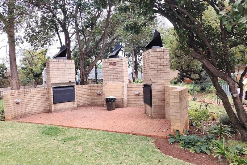 2 Bedroom Property for Sale in Bedfordview Gauteng