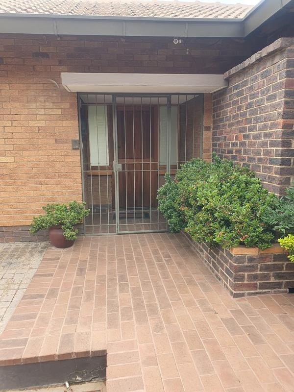 4 Bedroom Property for Sale in Bedfordview Gauteng