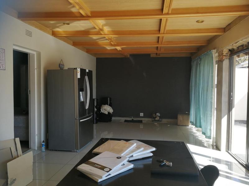 3 Bedroom Property for Sale in Illiondale Gauteng