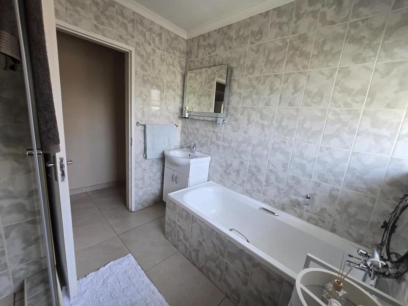 2 Bedroom Property for Sale in Parkrand Gauteng