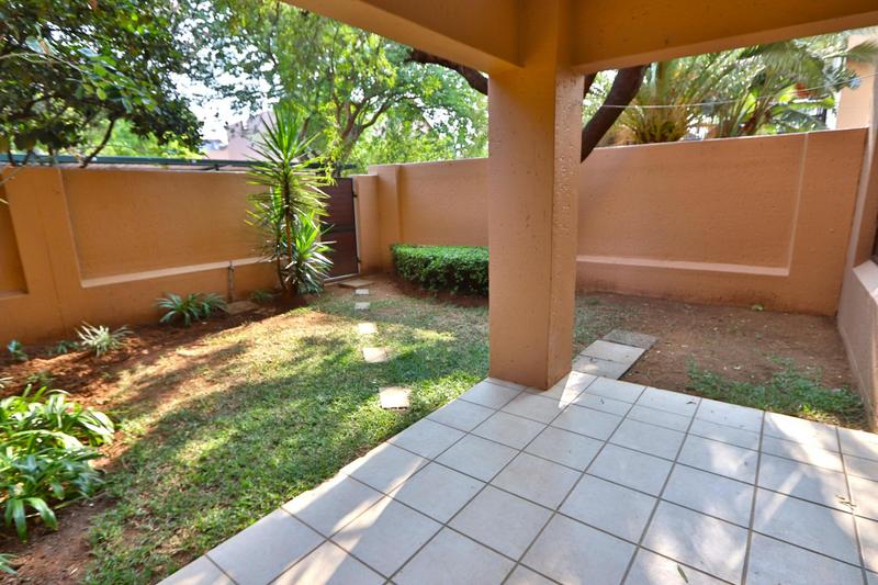 To Let 1 Bedroom Property for Rent in Lonehill Gauteng