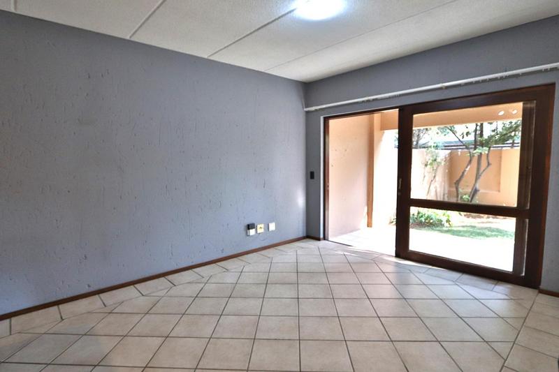 To Let 1 Bedroom Property for Rent in Lonehill Gauteng