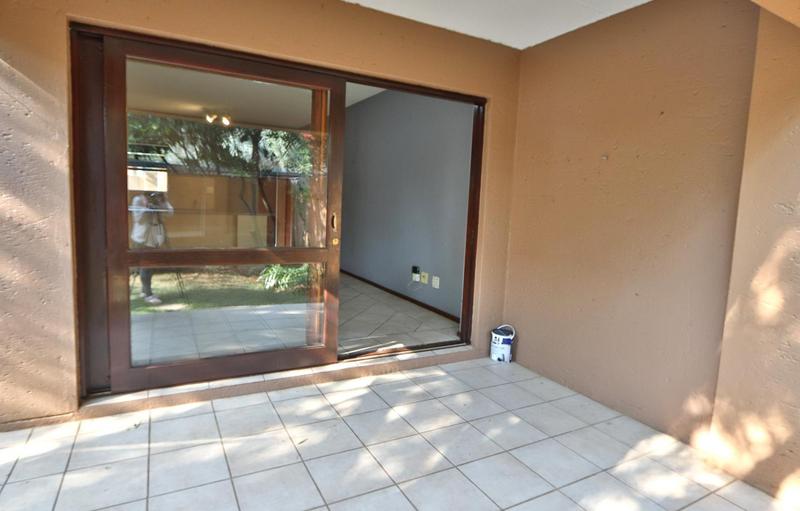 To Let 1 Bedroom Property for Rent in Lonehill Gauteng